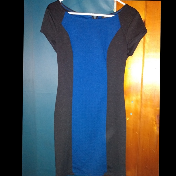 Dress - Picture 1 of 2